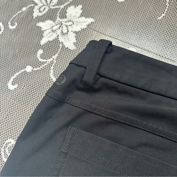Lululemon ABC Pant Classic in Black Sz 36 - Picture 11 of 14